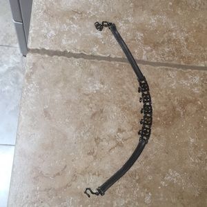 Pretty choker necklace